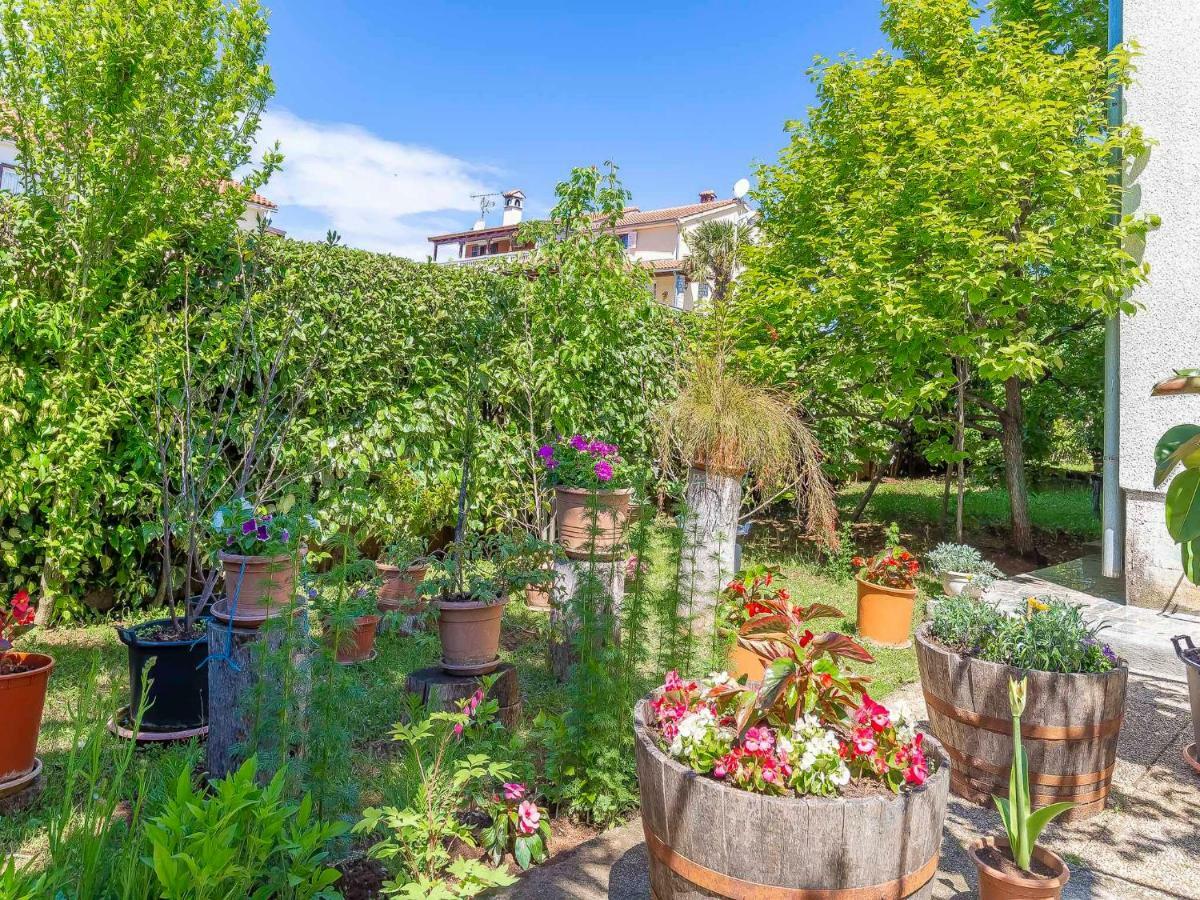 Mira Appartement Poreč Buitenkant foto